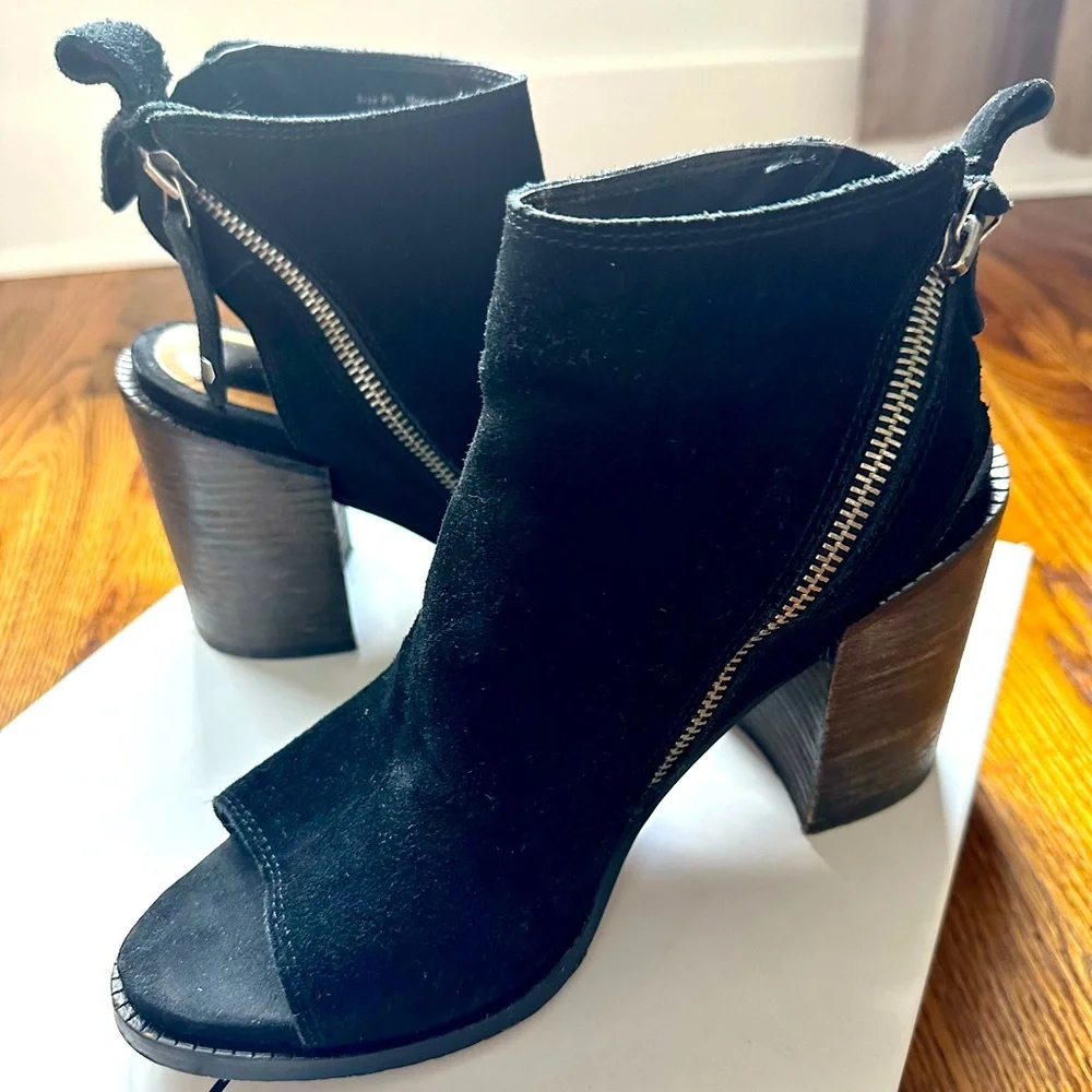 Dolce Vita Black Suede Leather Block Heel Ankle Booties Open Toe Size 8.5 in box - Picture 4 of 5